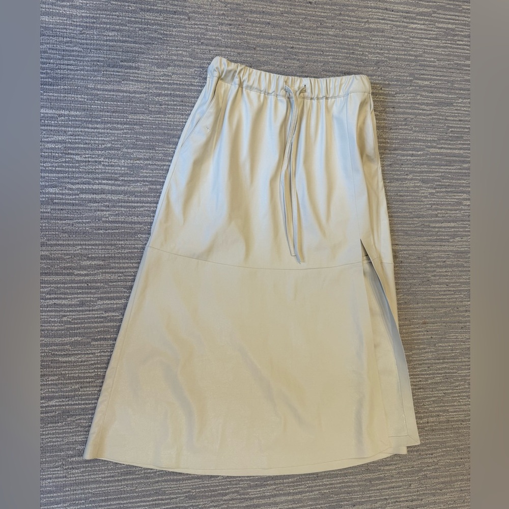 Brochu Walker Vegan Leather Cream Skirt size medium